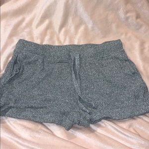So gray lounge shorts (L)